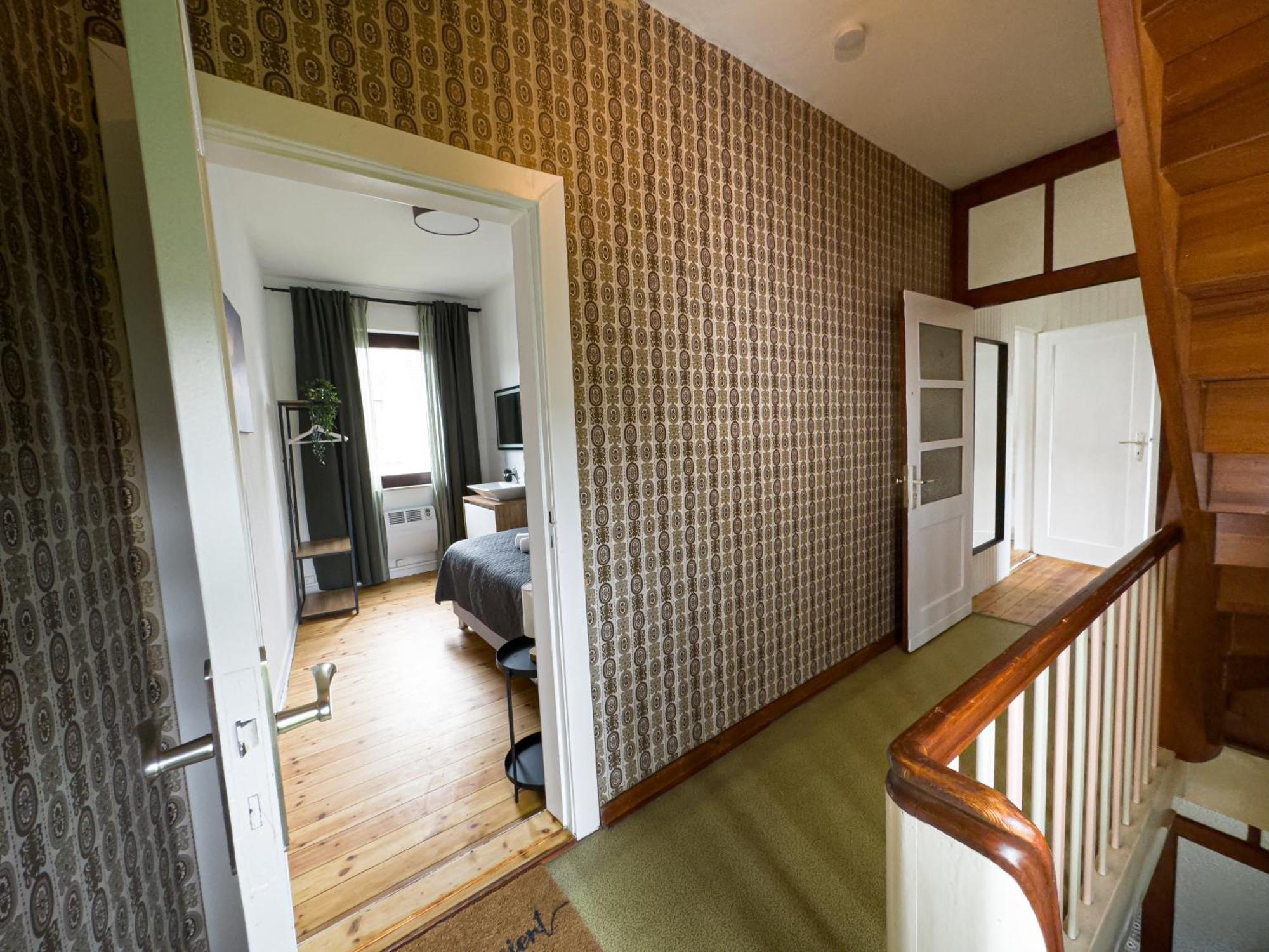 Immostay #8 - Haus Fuer 13 Personen Mit 7 Zimmer - Grosser Garten & Grill, Free Parking, Wlan BRE Exteriér fotografie