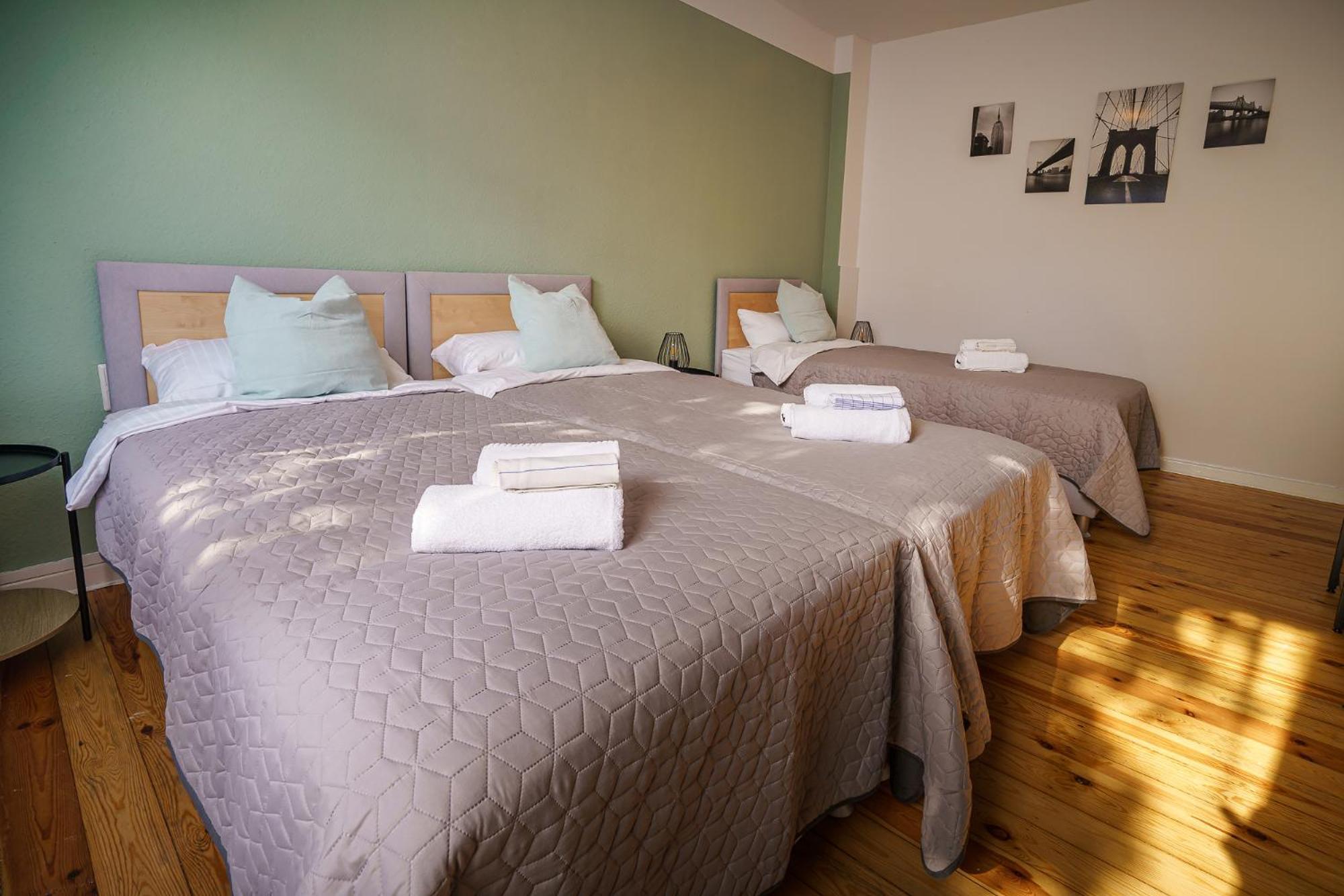 Immostay #8 - Haus Fuer 13 Personen Mit 7 Zimmer - Grosser Garten & Grill, Free Parking, Wlan BRE Exteriér fotografie