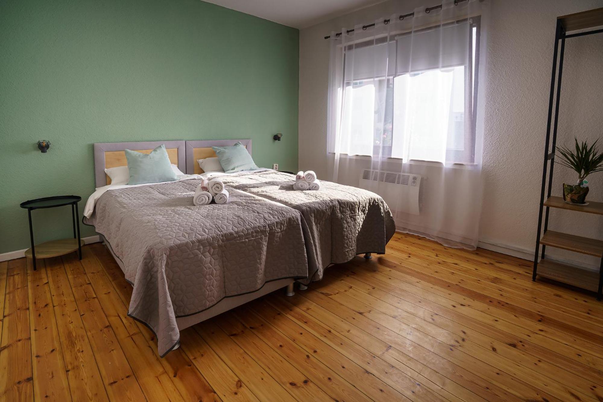 Immostay #8 - Haus Fuer 13 Personen Mit 7 Zimmer - Grosser Garten & Grill, Free Parking, Wlan BRE Exteriér fotografie